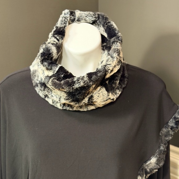 Joseph Ribkoff Asymmetrical Faux-Fur Cowl Neck Poncho in Vanilla and Noir - Picture 3 of 13